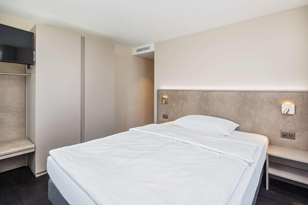 Achesa Homes Opfikon-Glattbrugg Номер фото